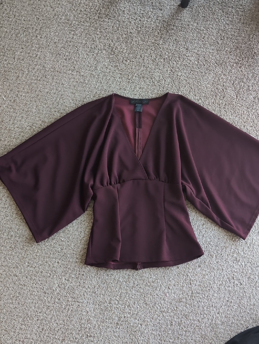 La Femme En Noir Bauhaus Top In Oxblood